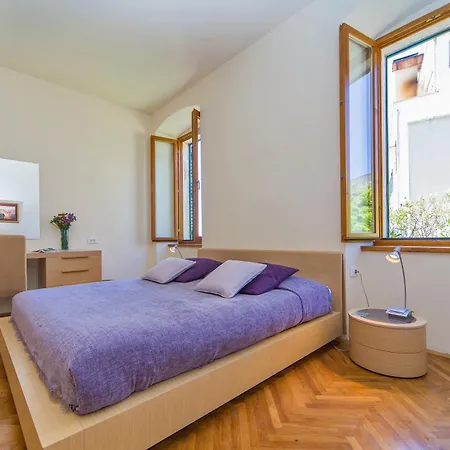 Old Town Gate Appartement *
