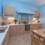 Old Town Gate Apartment *